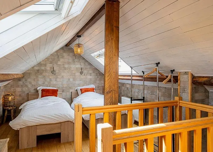 Bel'air Avec De Nage Exterieur Marchin